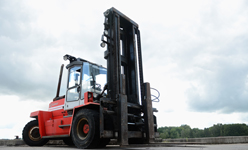TIAB har ett stort utbud av truckar för både lager och industrier